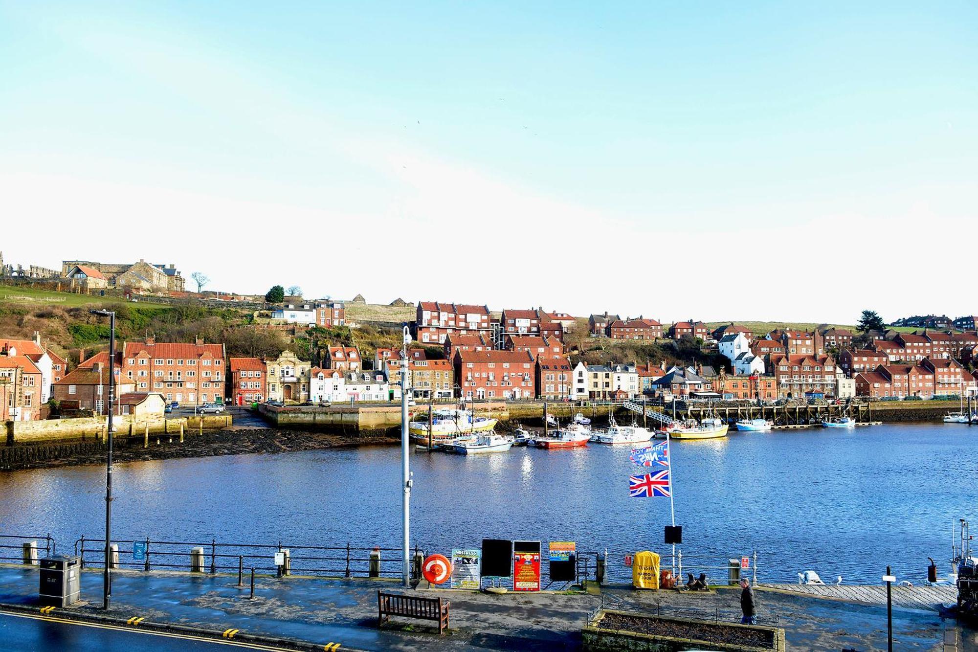 The Angel Hotel Wetherspoon Whitby Bagian luar foto