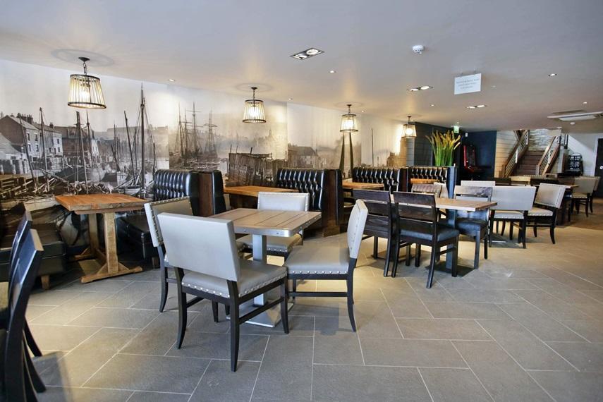The Angel Hotel Wetherspoon Whitby Bagian luar foto