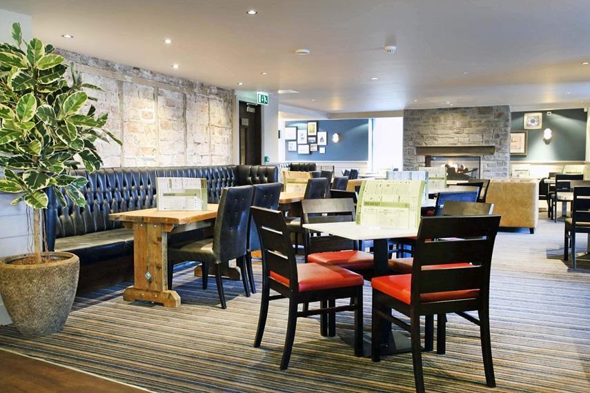The Angel Hotel Wetherspoon Whitby Bagian luar foto
